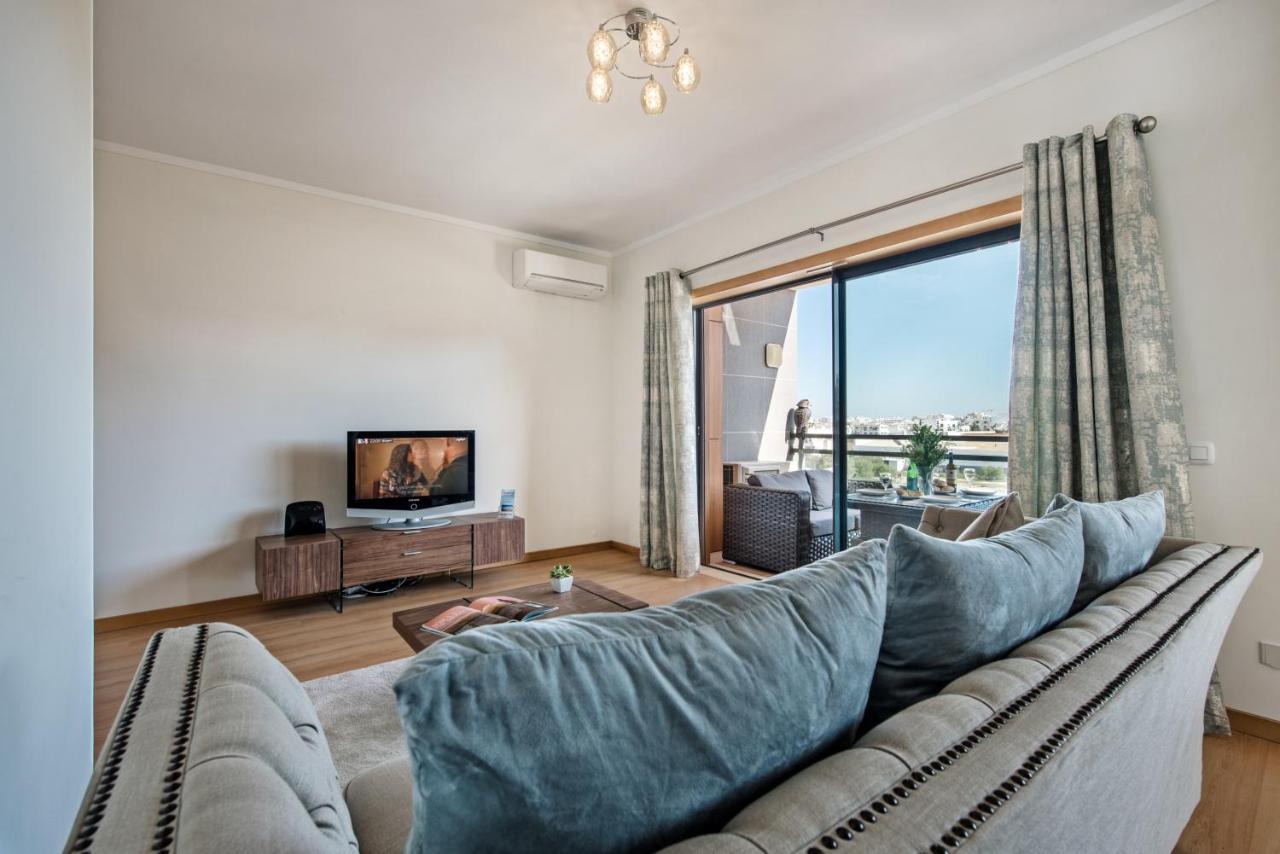 Sunset Olhao- Modern 3 Bed Luxury With Rooftop Pool Appartamento